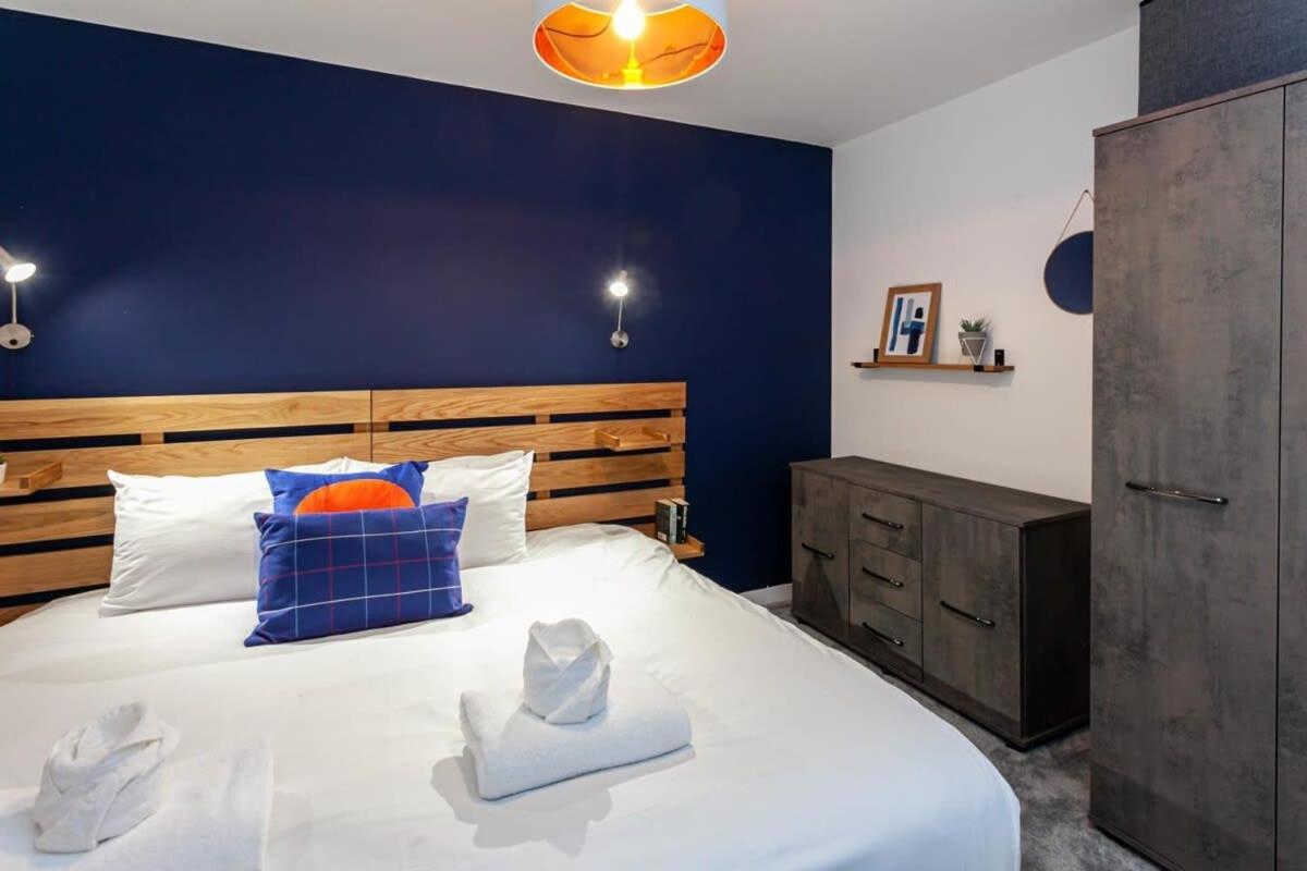 Superb 2 Bed Flat 5Min To Old Trafford Stadium Manchester Buitenkant foto